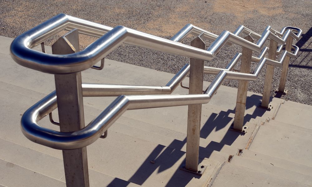 Stainless steel handrails fabrication and installation